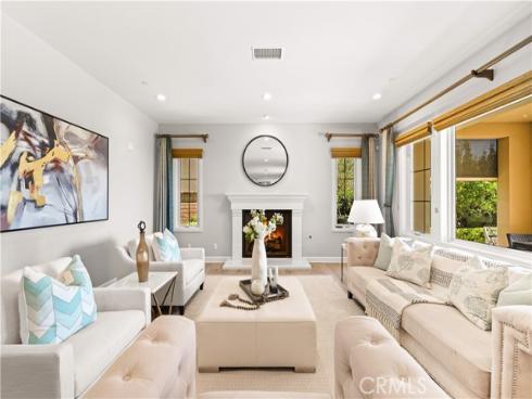 212 Clear Falls , Irvine, CA