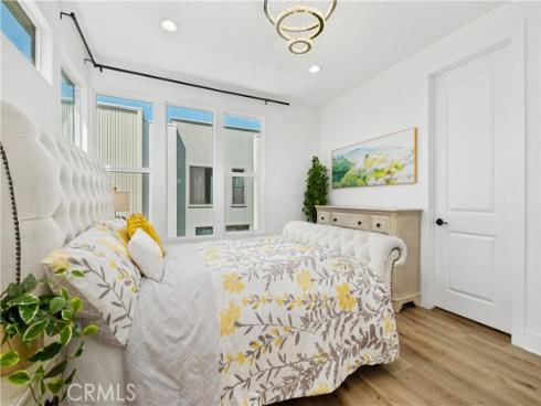 154  Keeper  , Irvine, CA