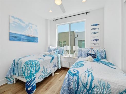 154  Keeper  , Irvine, CA