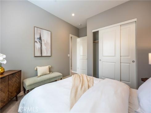 134 Milky Way , Irvine, CA