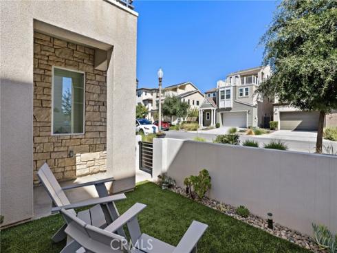 163  Crossover  , Irvine, CA