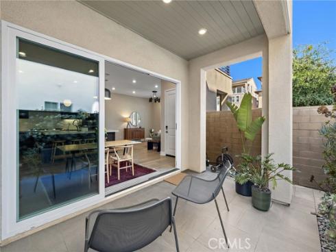 163  Crossover  , Irvine, CA