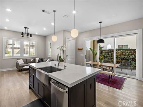 163  Crossover  , Irvine, CA