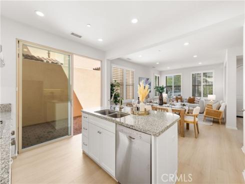 54 Jade Flower , Irvine, CA