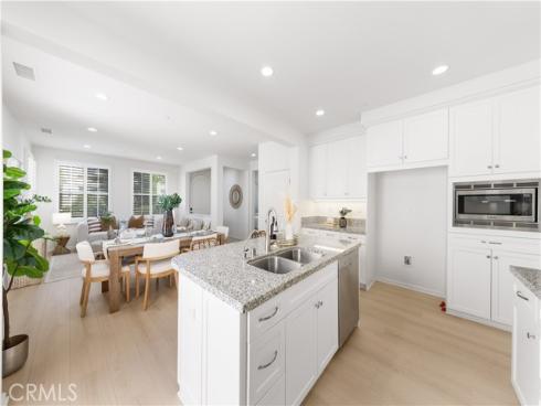 54 Jade Flower , Irvine, CA