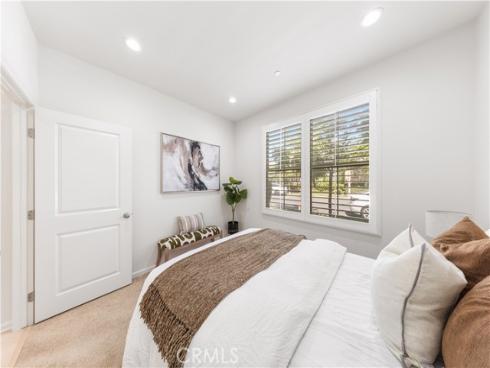 54 Jade Flower , Irvine, CA