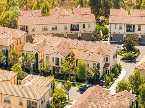 54 Jade Flower , Irvine, CA