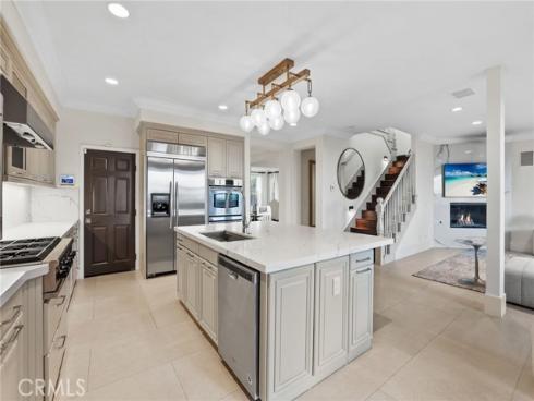 113  Bottlebrush  , Irvine, CA