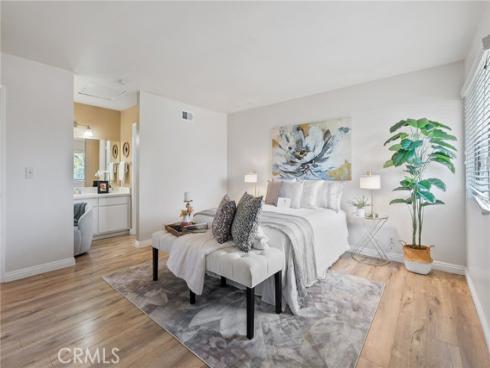 69  Tarocco  , Irvine, CA