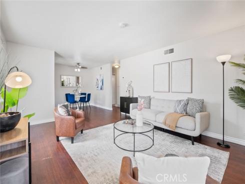 69  Tarocco  , Irvine, CA