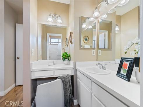 69  Tarocco  , Irvine, CA