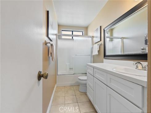 69  Tarocco  , Irvine, CA