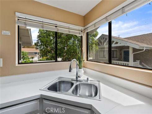 69  Tarocco  , Irvine, CA