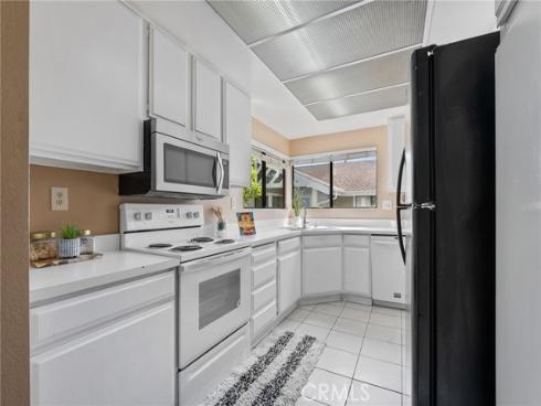 69  Tarocco  , Irvine, CA