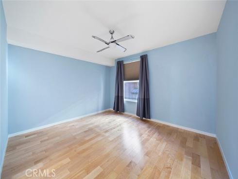 87  Waldorf  , Irvine, CA