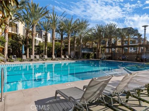 87  Waldorf  , Irvine, CA