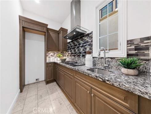 111  great oak  , Irvine, CA