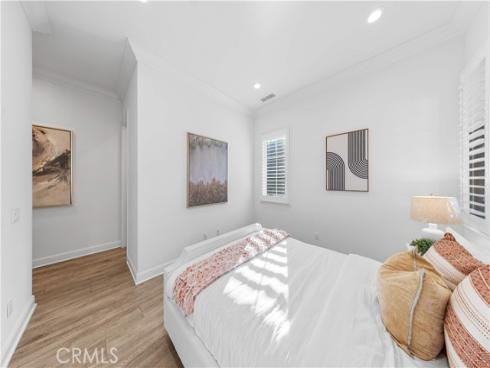 111  great oak  , Irvine, CA