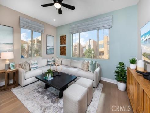 194  Carmine  , Irvine, CA