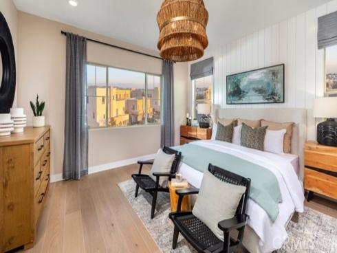 194  Carmine  , Irvine, CA