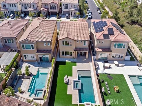 52  Pedigree  , Irvine, CA