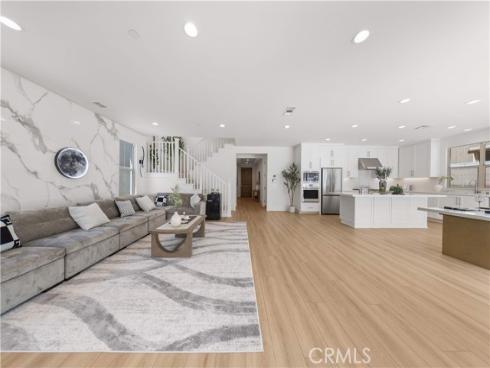 168  Somera  , Irvine, CA