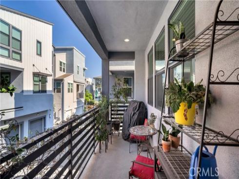 125  Allusion  , Irvine, CA