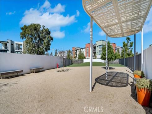 125  Allusion  , Irvine, CA