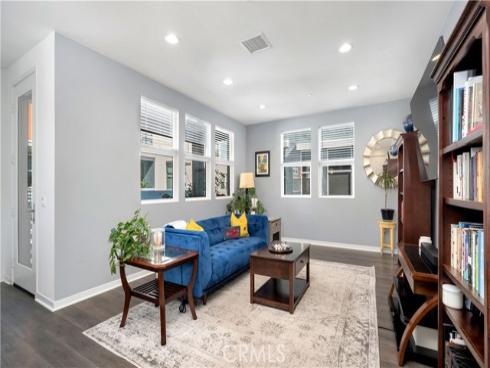 125  Allusion  , Irvine, CA