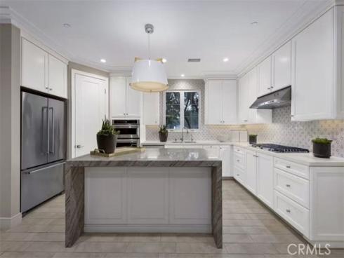 166  Villa Ridge  , Irvine, CA