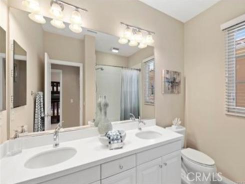 83  Bianco  , Irvine, CA