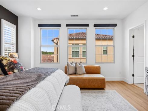 89  Kestrel  , Irvine, CA