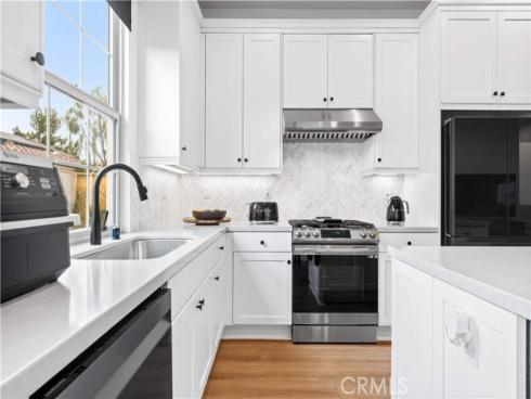 89  Kestrel  , Irvine, CA