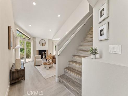 29  Stanford  93  Court, Irvine, CA