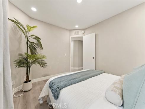 29  Stanford  93  Court, Irvine, CA