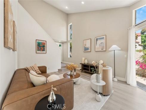 29  Stanford  93  Court, Irvine, CA