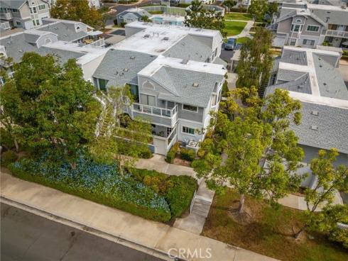 73  Huntington  322 , Irvine, CA