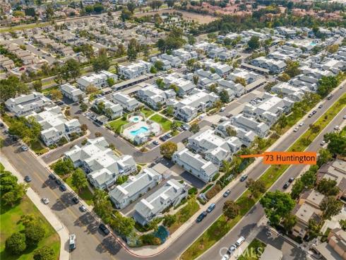 73  Huntington  322 , Irvine, CA