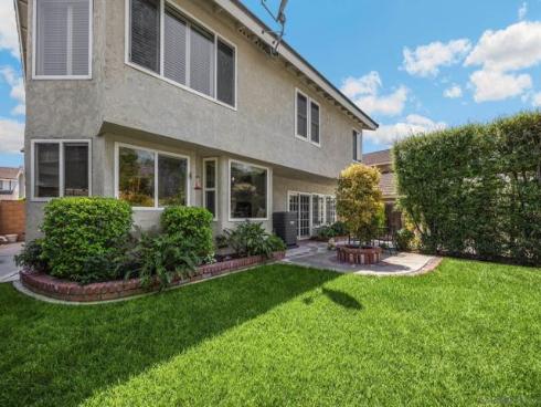 40  Brena  , Irvine, CA