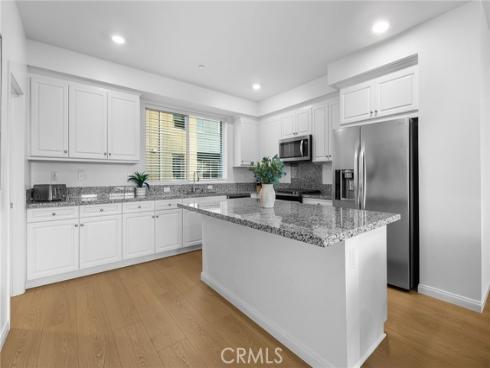 249  Steely  , Irvine, CA