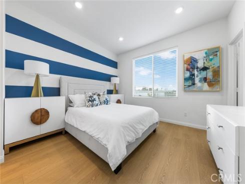 249  Steely  , Irvine, CA