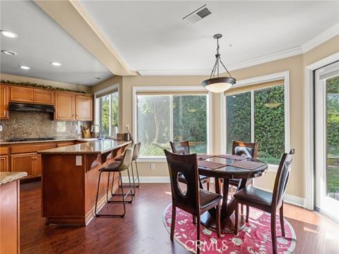 16 Arizona , Irvine, CA