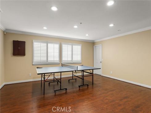 16 Arizona , Irvine, CA