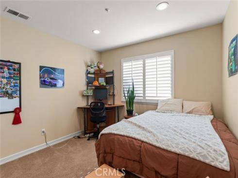 16 Arizona , Irvine, CA