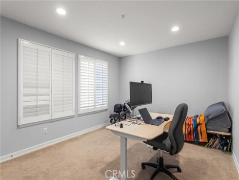 16 Arizona , Irvine, CA