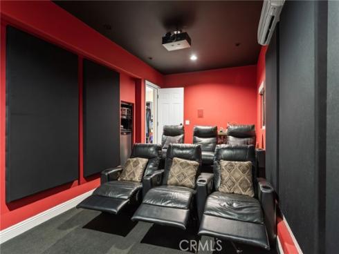 16 Arizona , Irvine, CA