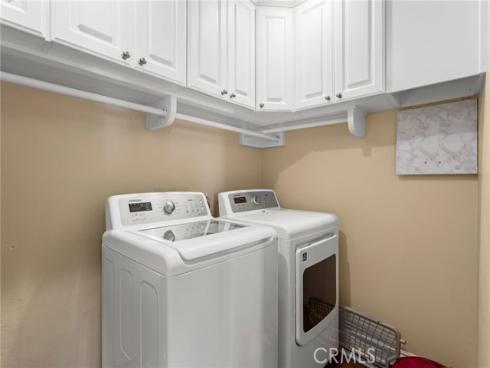 16 Arizona , Irvine, CA