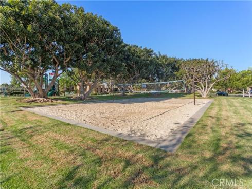 16 Arizona , Irvine, CA