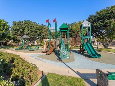 16 Arizona , Irvine, CA