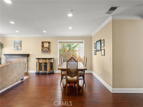 16 Arizona , Irvine, CA